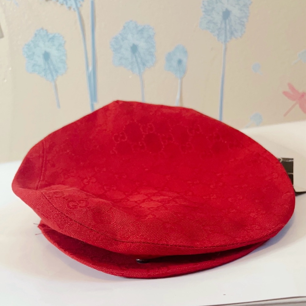 Gucci Beret.